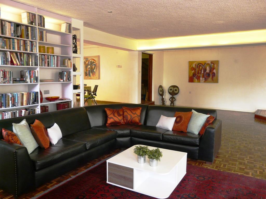 Maison Mitwaba Nairobi Bagian luar foto